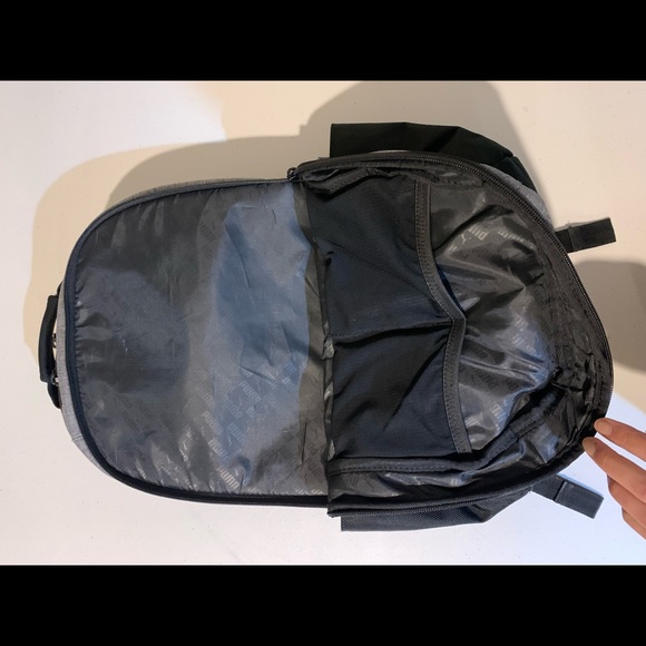 Puma Backpack - Picture 2 of 7